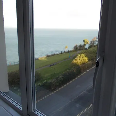 Couette-café Honeycombe House 4*